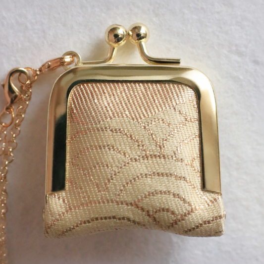 Obi Clasp Purse (Gold)