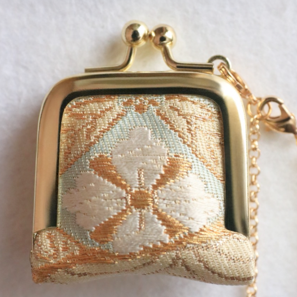 Obi Clasp Purse (Gold)